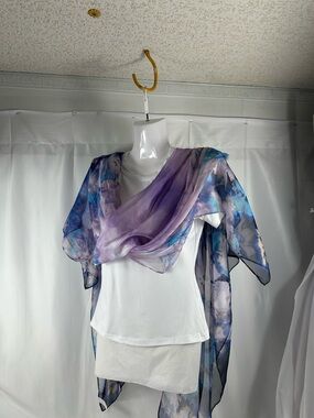 0040 Christopher & Banks cover up/Shawl